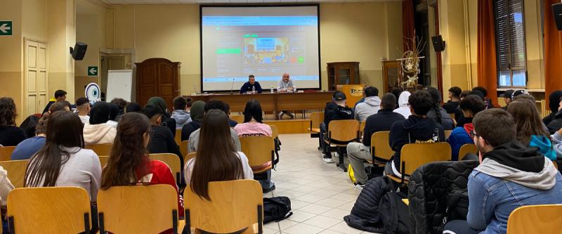 Coach Boniciolli incontra gli studenti dell'IIS Plana: “Cercare e riconoscere il proprio percorso