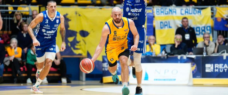 L'orgoglio nel finale non basta: Brindisi passa al Pala Gianni Asti
