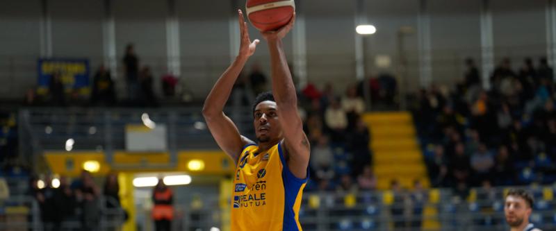 Torino lotta ma non basta, ko con la Fortitudo
